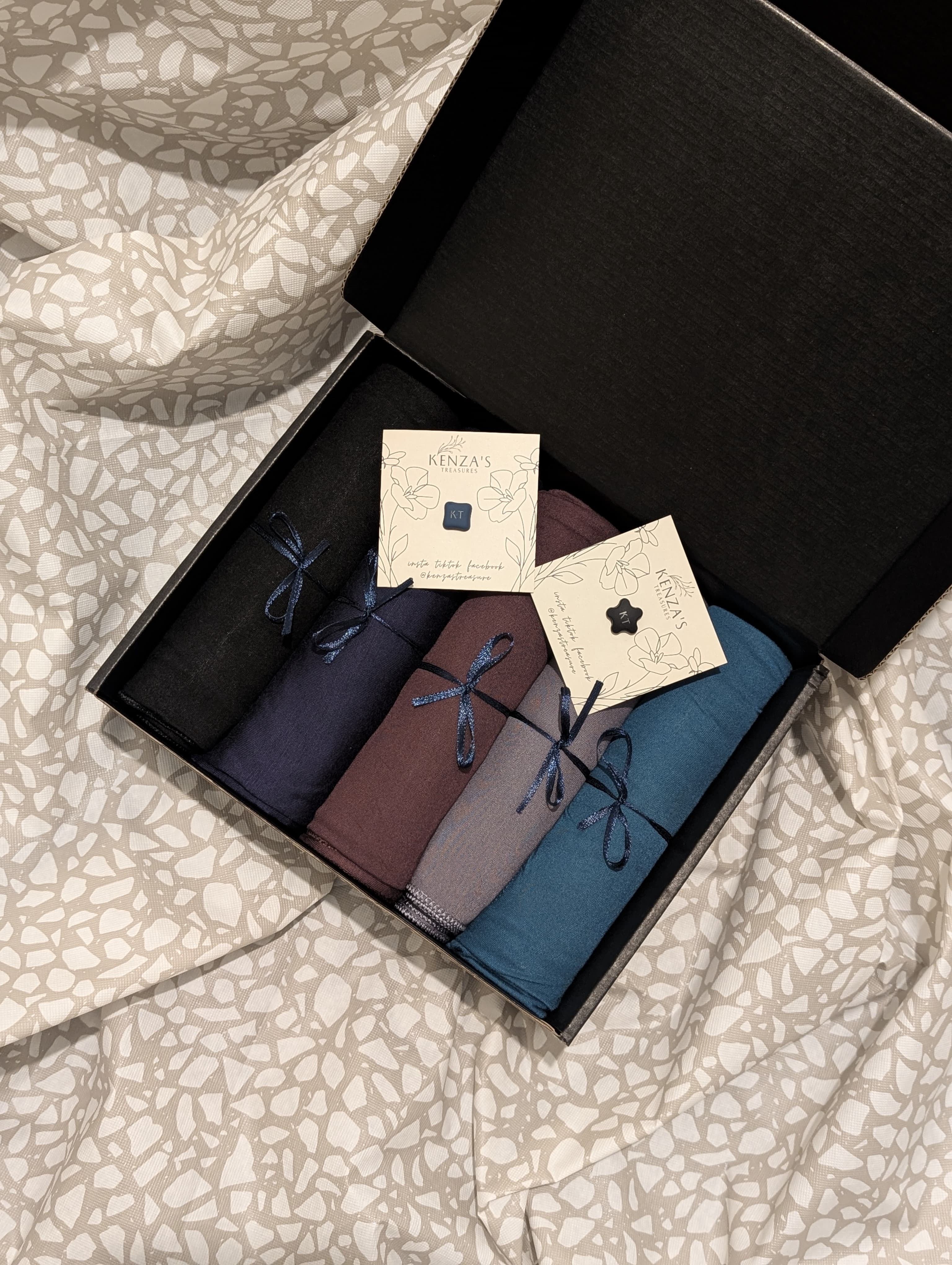 Jersey Hijab Gift Box- Sovereign Jewel Collection- Set of 5 + Free Hijab Magnets